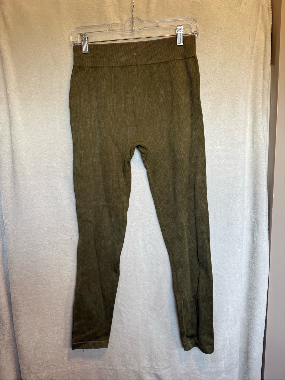 LA Image Olive Green Ribbed Very Thick Knit Leggings - Picture 2 of 4
